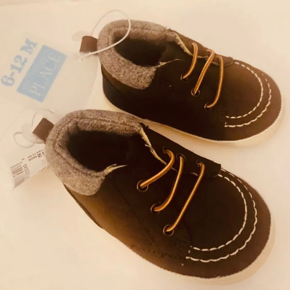 NWT CHILDREN'S PLACE Infant Boy Boots 6-12 months